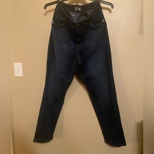 Terra & Sky 16W Dark wash blue denim jeans